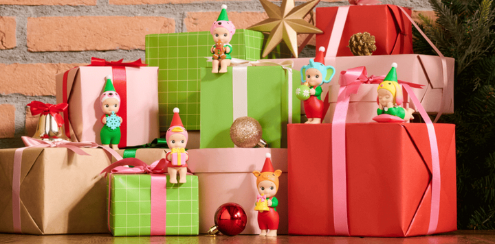 Celebrate Christmas with the Sonny Angel Santa’s Little Helper Blind Box. Cute holiday mini figures, festive designs, and perfect gifts for collectors.